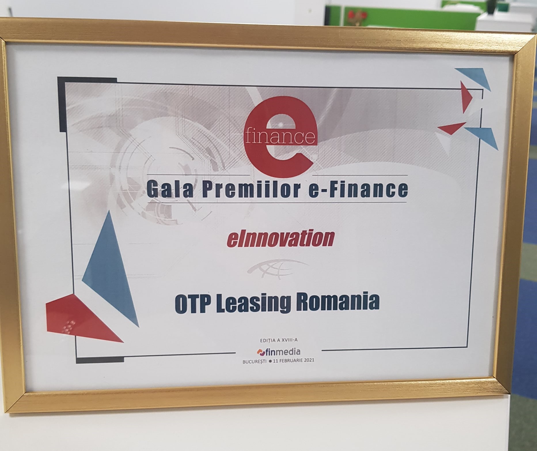 Premiu e-Finance